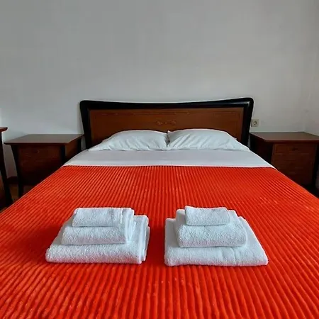 Apartment με θέα λίμνη